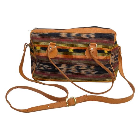 Elegant Tan and Multicolor Shoulder Bag - Picture 1 of 7